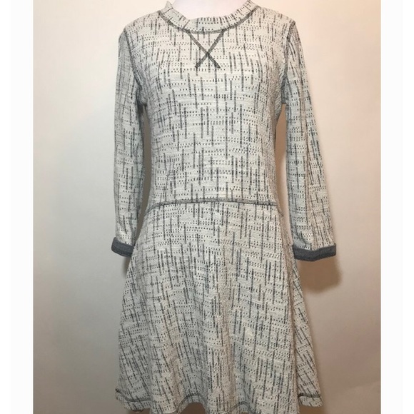 Cynthia Steffe Dresses & Skirts - Cynthia Steffens grey and white dress Cynthia Steffe Dresses & Skirts - Cynthia Steffens grey and white dress